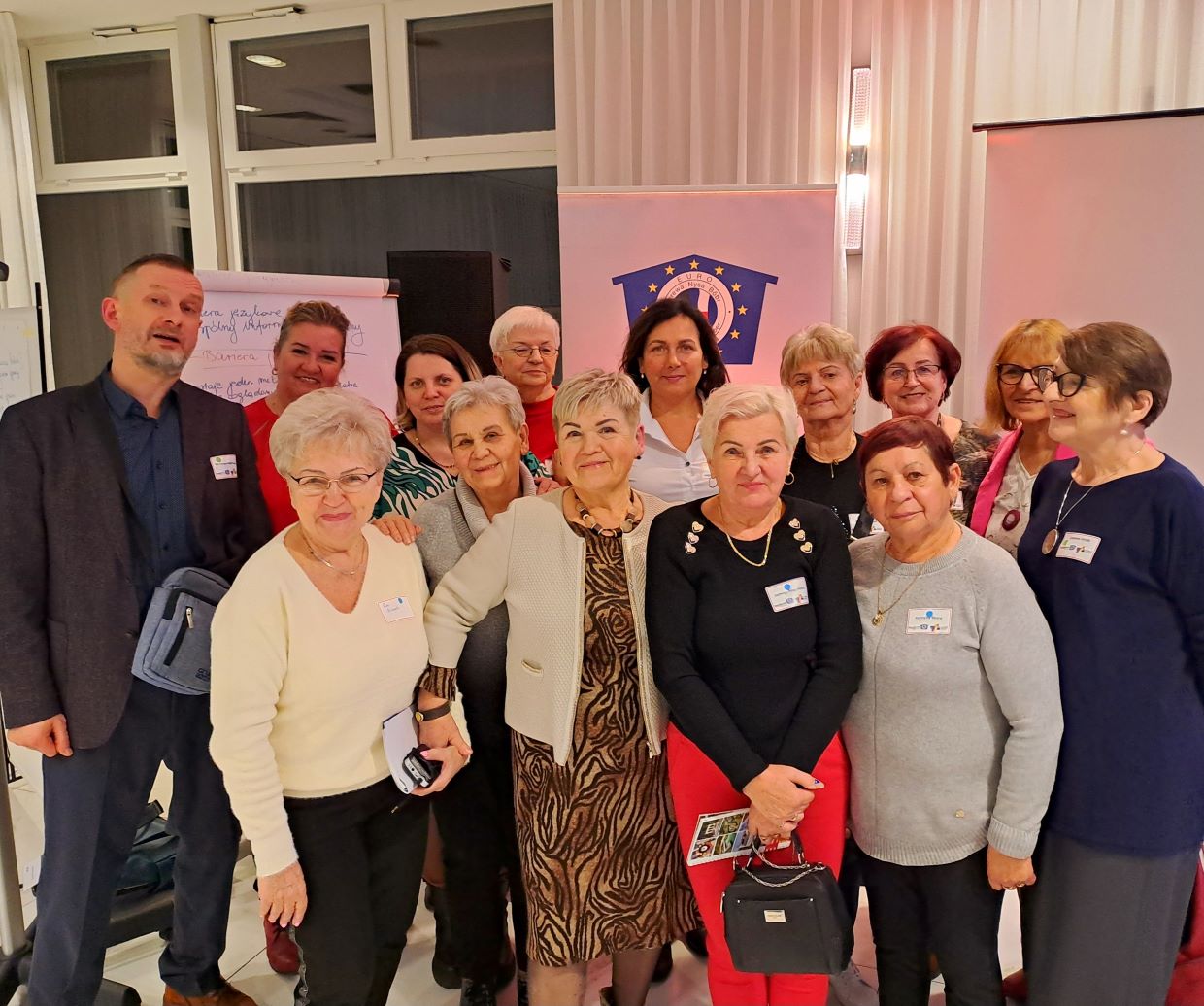 Anna Chinalska - Przewodnicząca Komisji Zdrowia, Rodziny i Spraw Społecznych (w środku) - 27 lutego 2024 r.  