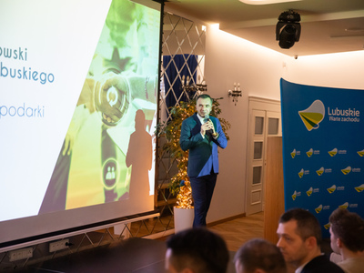 12 marca 2024 r. Spotkanie mentoringowe dla przedsiębiorców w sali konferencyjnej nowosolskiego Hotelu Sjesta