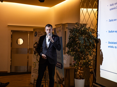 12 marca 2024 r. Spotkanie mentoringowe dla przedsiębiorców w sali konferencyjnej nowosolskiego Hotelu Sjesta