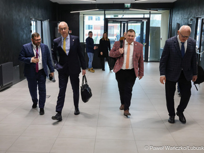 Spotkanie w Parku Technologii Kosmicznych w Zielonej Górze-Nowym Kisielinie z zastępcą dyrektora Departamentu Innowacji i Polityki Przemysłowej w Ministerstwie Rozwoju i Technologii Piotrem Zabadałą