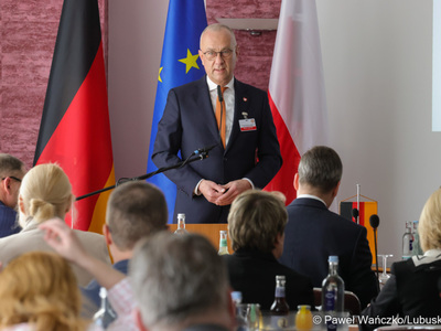 20 marca 2024 r. w Görlitz obradował Komitet ds. Współpracy Międzyregionalnej Polsko Niemieckiej Komisji Międzyrządowej ds. Współpracy Regionalnej i Przygranicznej. Współprzewodniczył mu marszałek województwa lubuskiego Marcin Jabłoński.