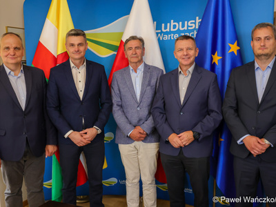 Zgromadzenie wspólników Wielospecjalistycznego Szpitala Wojewódzkiego w Gorzowie Wlkp. Drugi od lewej: Wicemarszałek Województwa Lubuskiego Sebastian Ciemnoczołowski.