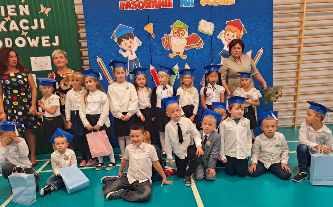 Uczniowie Szkoły Podstawowej im. Kawalerów Orderu Uśmiechu w Osiecznicy - 10 października 2024 r. 