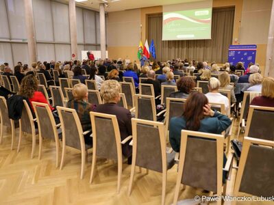 Wiceminister edukacji Katarzyna Lubnauer, w Urzędzie Marszałkowskim w Zielonej Górze, uczestniczyła w spotkaniu z dyrektorami lubuskich szkół i placówek oświatowych