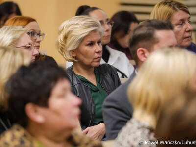 Uczestnicy spotkania z wiceminister edukacji Katarzyna Lubnauer w Urzędzie Marszałkowskim w Zielonej Górze