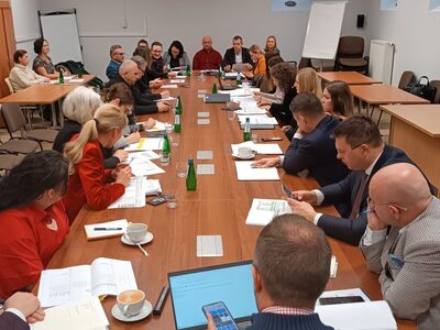 Spotkania z partnerstwami samorządowymi w sprawie przyspieszenia realizacji programu