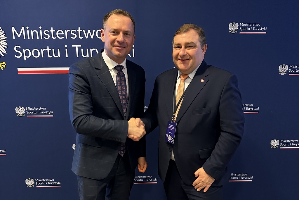 Od lewej: Wiceminister Sportu i Turystyki Piotr Borys, Wicemarszałek Województwa Lubuskiego Grzegorz Potęga