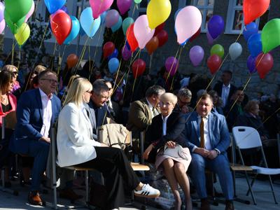 Uroczystość podsumowująca gruntowną modernizację i remont Szkoły Podstawowej im. Lotników Alianckich w Iłowej 
