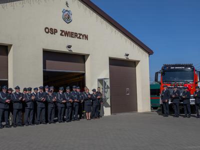 Nowy wóz strażacki dla OSP Zwierzyn
