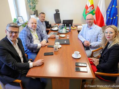 Z burmistrz Czerwieńska o planowanej budowie mostu w Pomorsku 