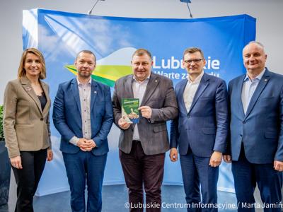 Lubuskie kluby sportowe otrzymały wsparcie finansowe na rozwój infrastruktury w ramach programu „Lubuska Baza Sportowo-Rekreacyjna”,