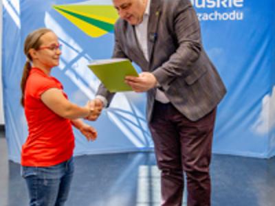 Lubuskie kluby sportowe otrzymały wsparcie finansowe na rozwój infrastruktury w ramach programu „Lubuska Baza Sportowo-Rekreacyjna”, 