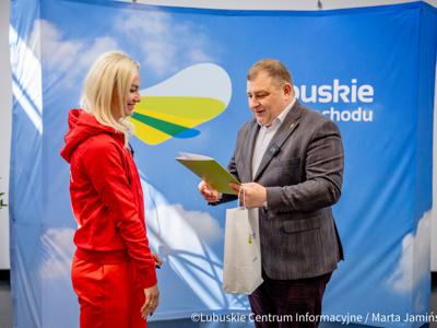 Lubuskie kluby sportowe otrzymały wsparcie finansowe na rozwój infrastruktury w ramach programu „Lubuska Baza Sportowo-Rekreacyjna”, 