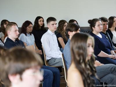 Co dała nam Unia Europejska, - nam jako Polsce, nam jako społeczności lokalnej? - debata w Liceum Ogólnokształcącego im. rotmistrza Witolda Pileckiego w Sulechowie