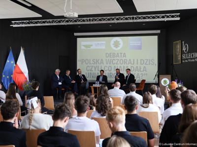 Co dała nam Unia Europejska, - nam jako Polsce, nam jako społeczności lokalnej? - debata w Liceum Ogólnokształcącego im. rotmistrza Witolda Pileckiego w Sulechowie