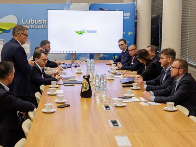 Wzmacniamy współpracę na rzecz rozwoju innowacyjności i przedsiębiorczości lubuskiej gospodarki/ fot. Katarzyna Klimkowska