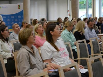 W urzędzie marszałkowskim odbyła się konferencja pt. „O językach – interdyscyplinarnie. W wydarzeniu wziął udział wicemarszałek Hubert Harasimowicz.   
