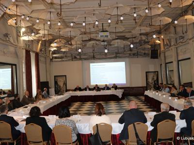 Członkowie WRDS wraz z gośćmi