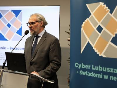 Urząd szkoli seniorów, jak nie dać się oszukać