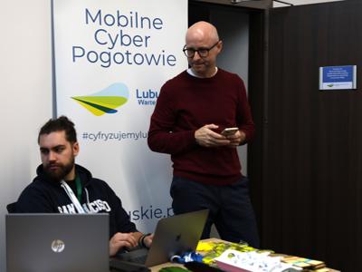 Urząd szkoli seniorów, jak nie dać się oszukać